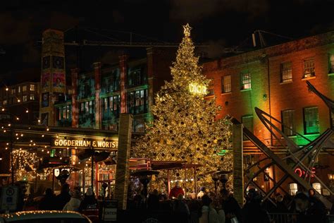 christmas market toronto dior|Christian Dior Parfums Holiday Tree Lights Up The 2024 Distillery .